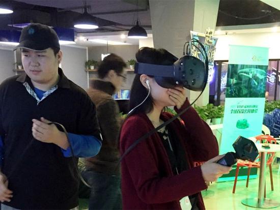 最新VR资讯，揭秘虚拟现实新领域与发展趋势